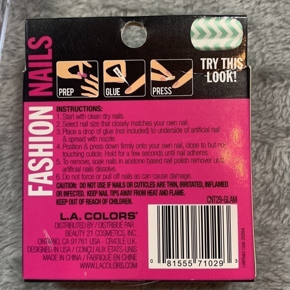 NWT Two Sets of Striped Nails - Picture 5 of 5